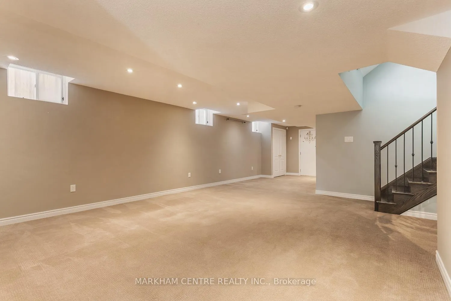 Photo 38 of 67 Chayna Crescent, Vaughan, Patterson — HOMEH