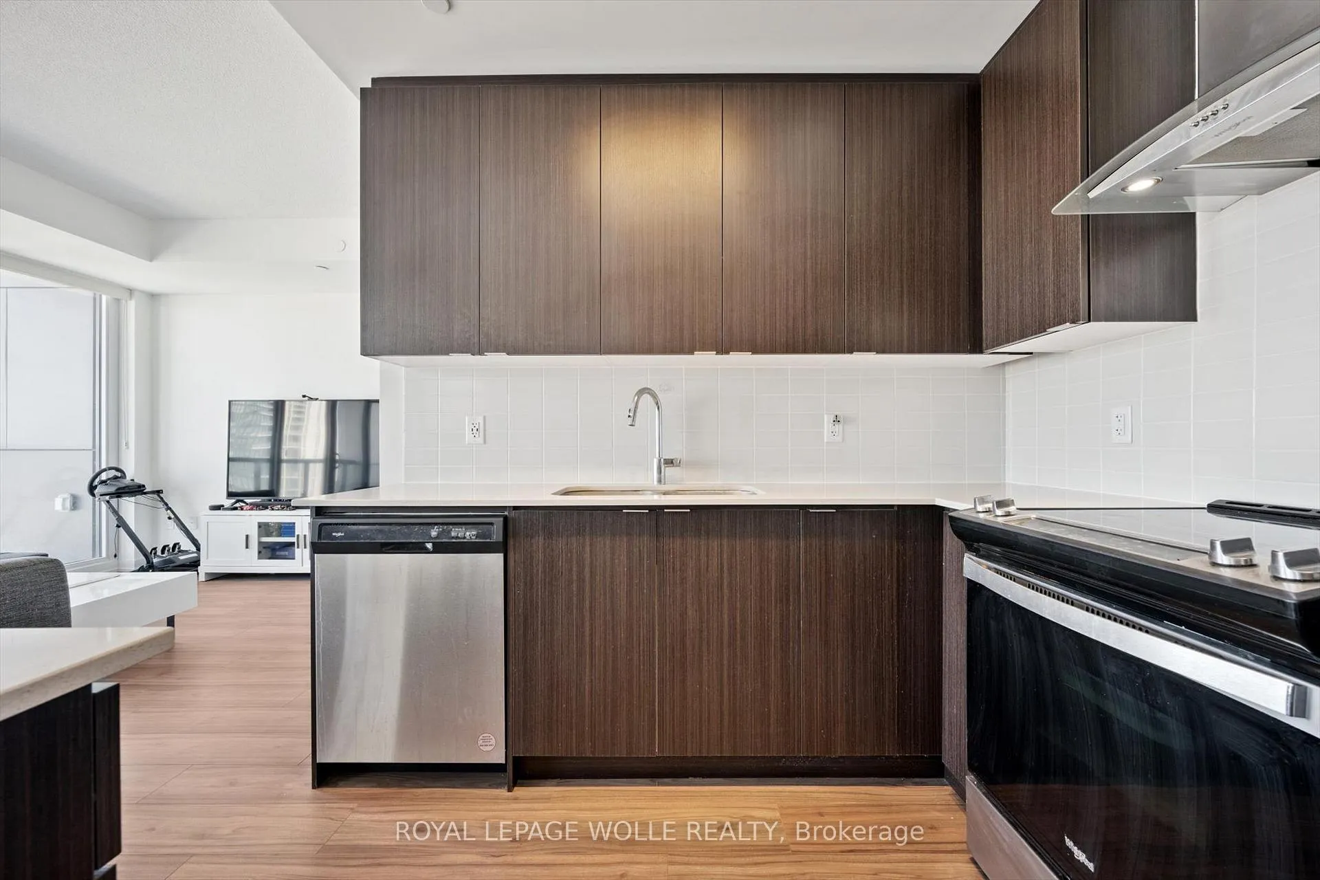 Photo 3 of Unit 1910, 55 Duke Street W, Kitchener, City Commercial Core — HOMEH