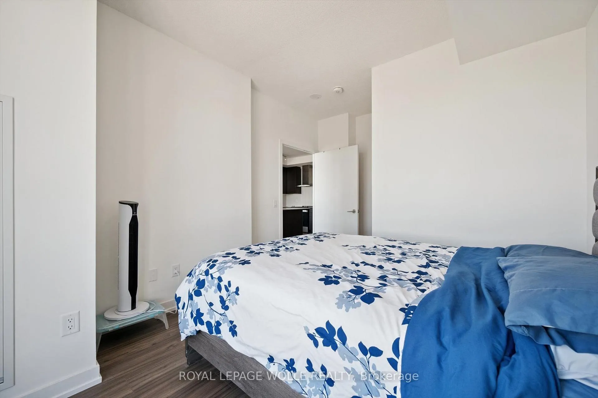 Photo 17 of Unit 1910, 55 Duke Street W, Kitchener, City Commercial Core — HOMEH
