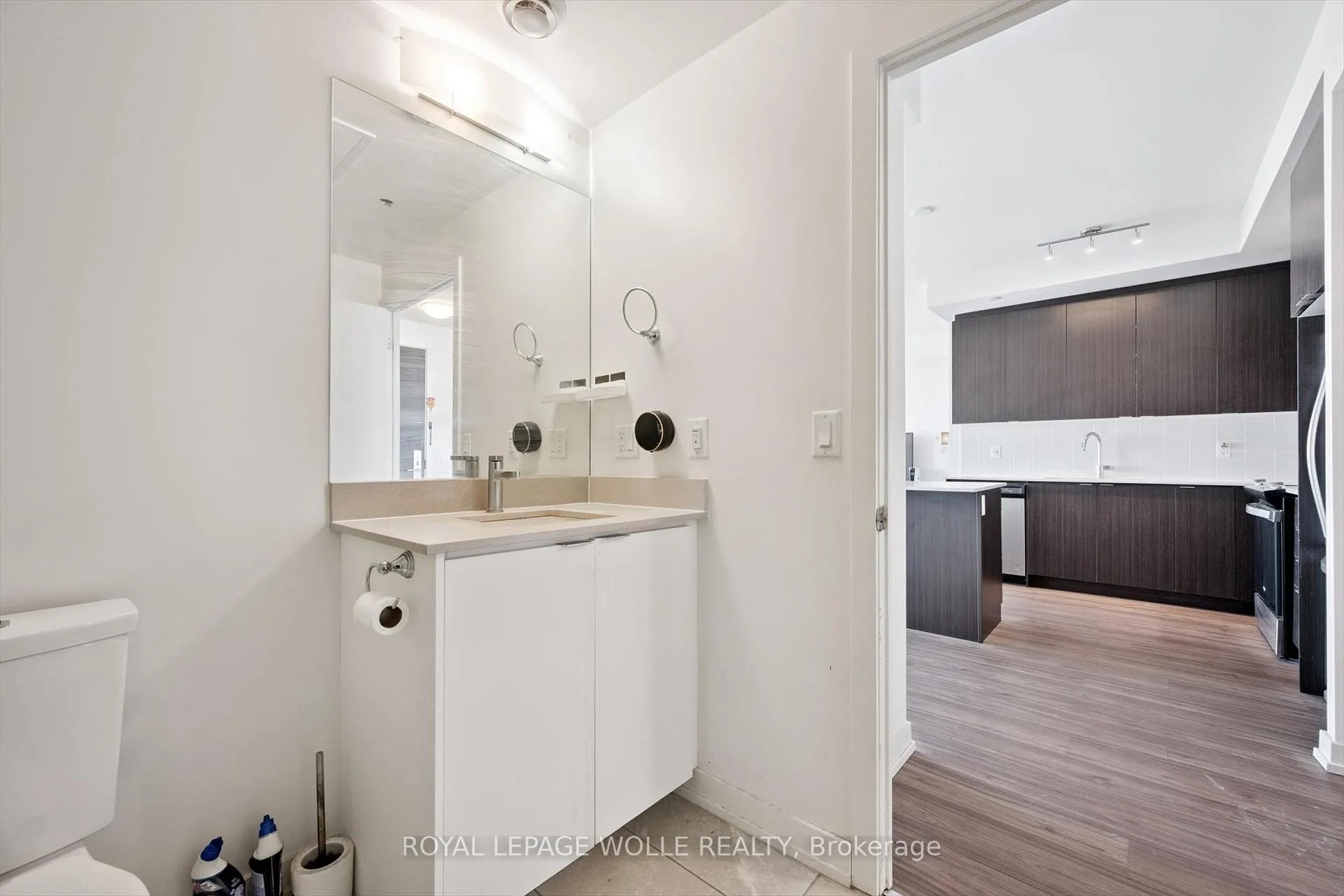 Photo 20 of Unit 1910, 55 Duke Street W, Kitchener, City Commercial Core — HOMEH
