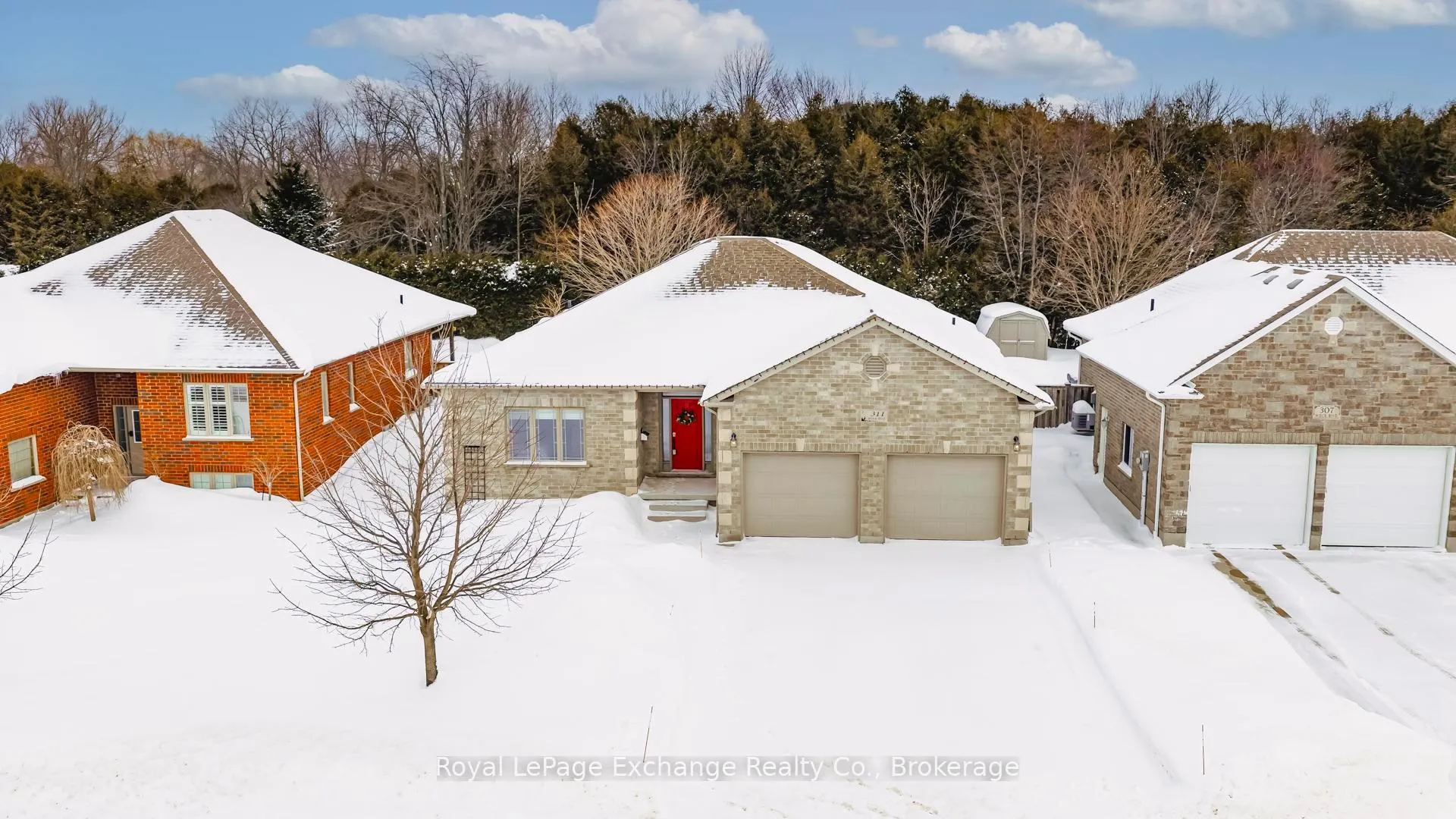 Photo 2 of 311 Wieck Boulevard, Kincardine — HOMEH