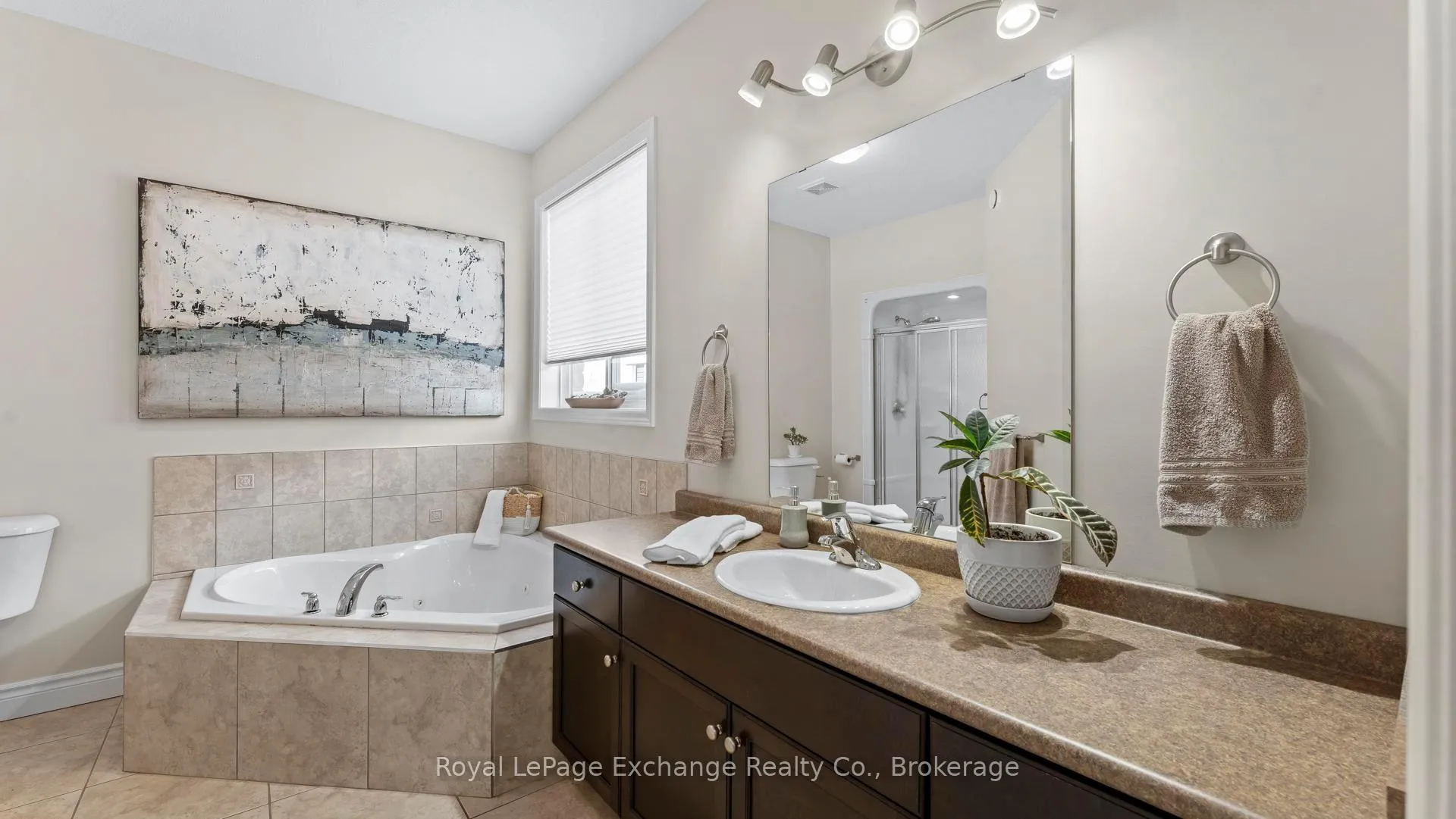 Photo 28 of 311 Wieck Boulevard, Kincardine — HOMEH