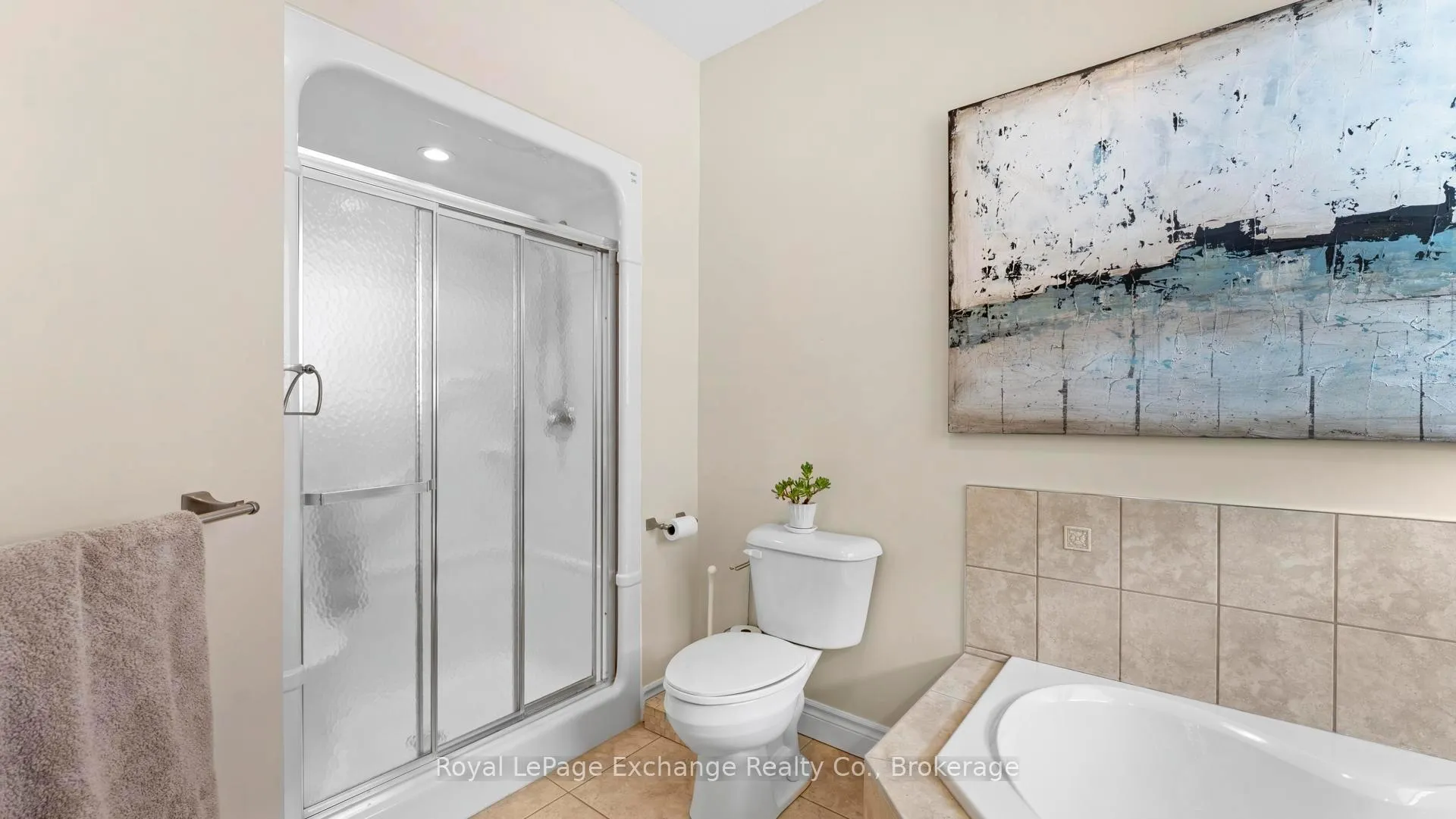 Photo 29 of 311 Wieck Boulevard, Kincardine — HOMEH