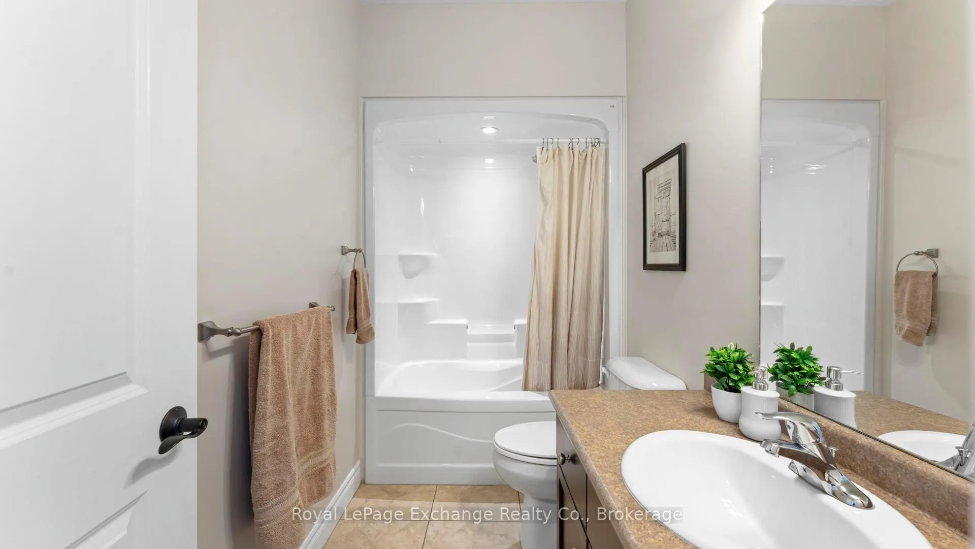 Photo 31 of 311 Wieck Boulevard, Kincardine — HOMEH