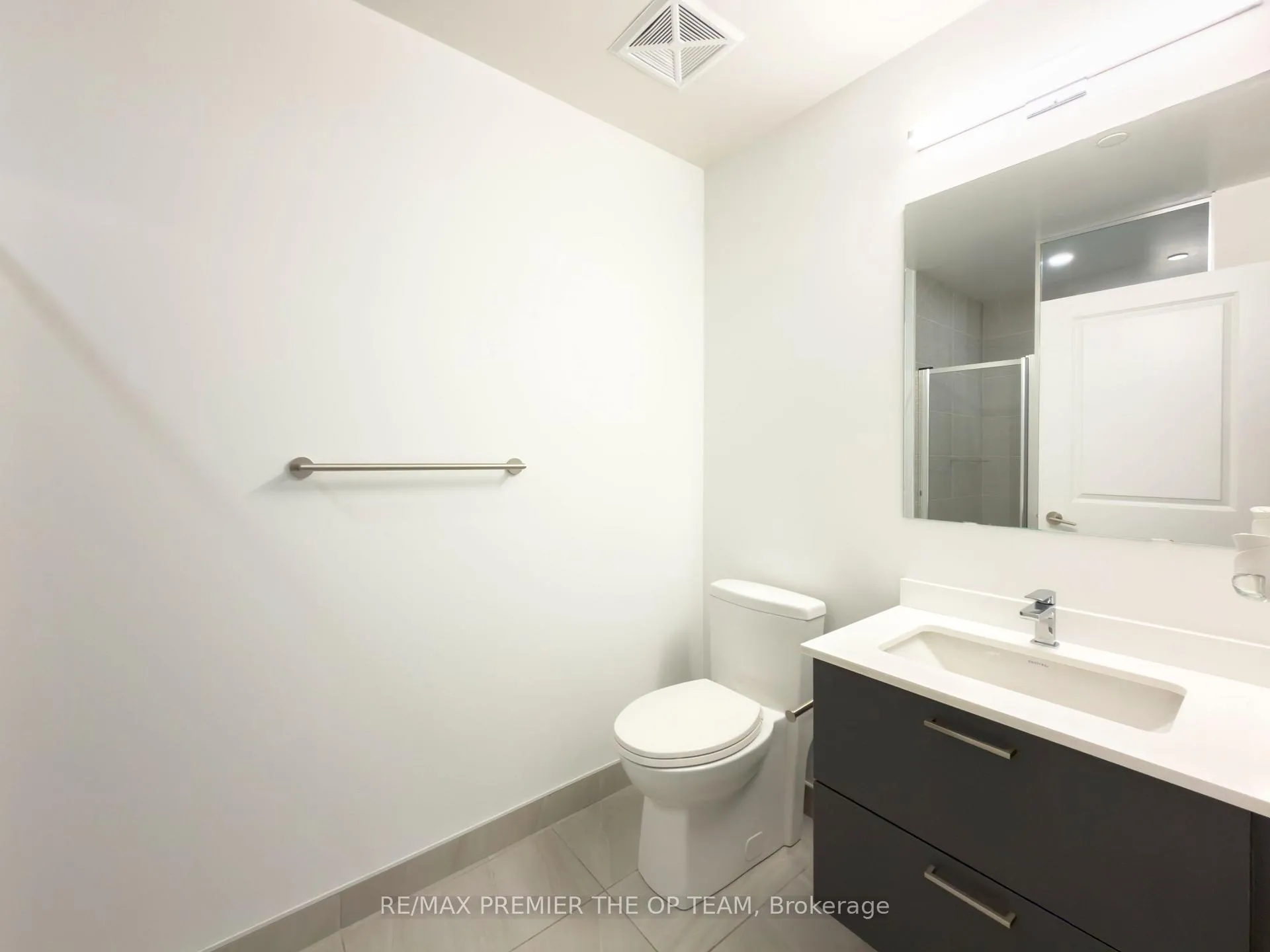 Photo 21 of Unit 403, 30 Upper Mall Way, Vaughan, Brownridge — HOMEH