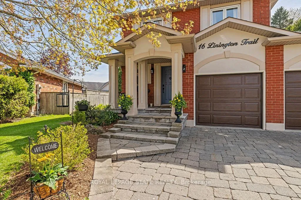 Photo 3 of 16 Linington Trail, Hamilton, Dundas — HOMEH
