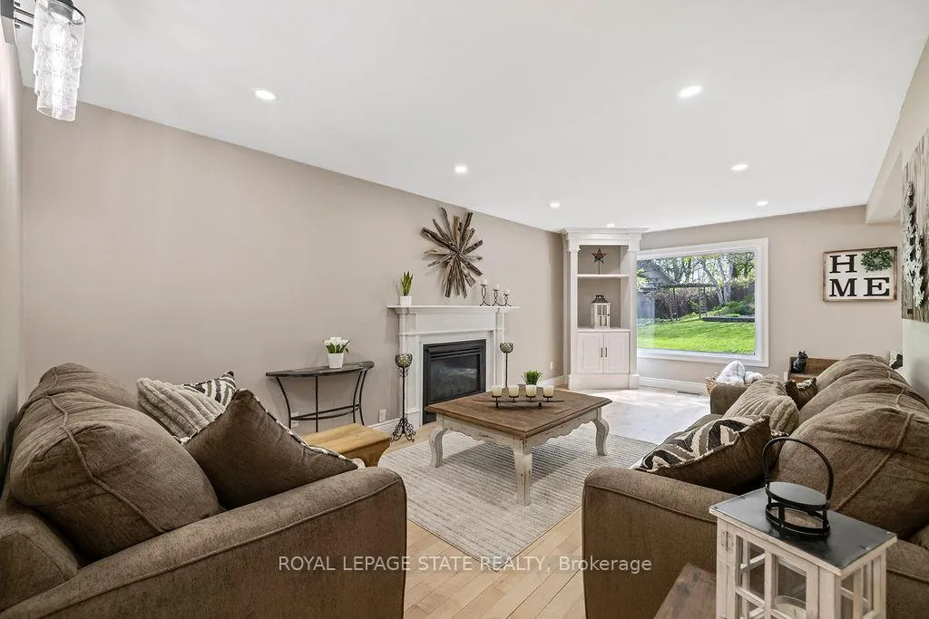 Photo 14 of 16 Linington Trail, Hamilton, Dundas — HOMEH