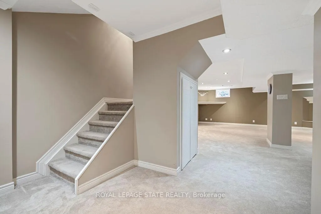 Photo 26 of 16 Linington Trail, Hamilton, Dundas — HOMEH