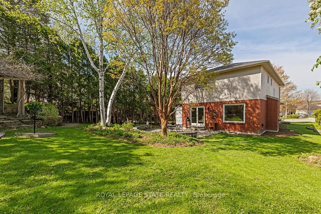 Photo 32 of 16 Linington Trail, Hamilton, Dundas — HOMEH