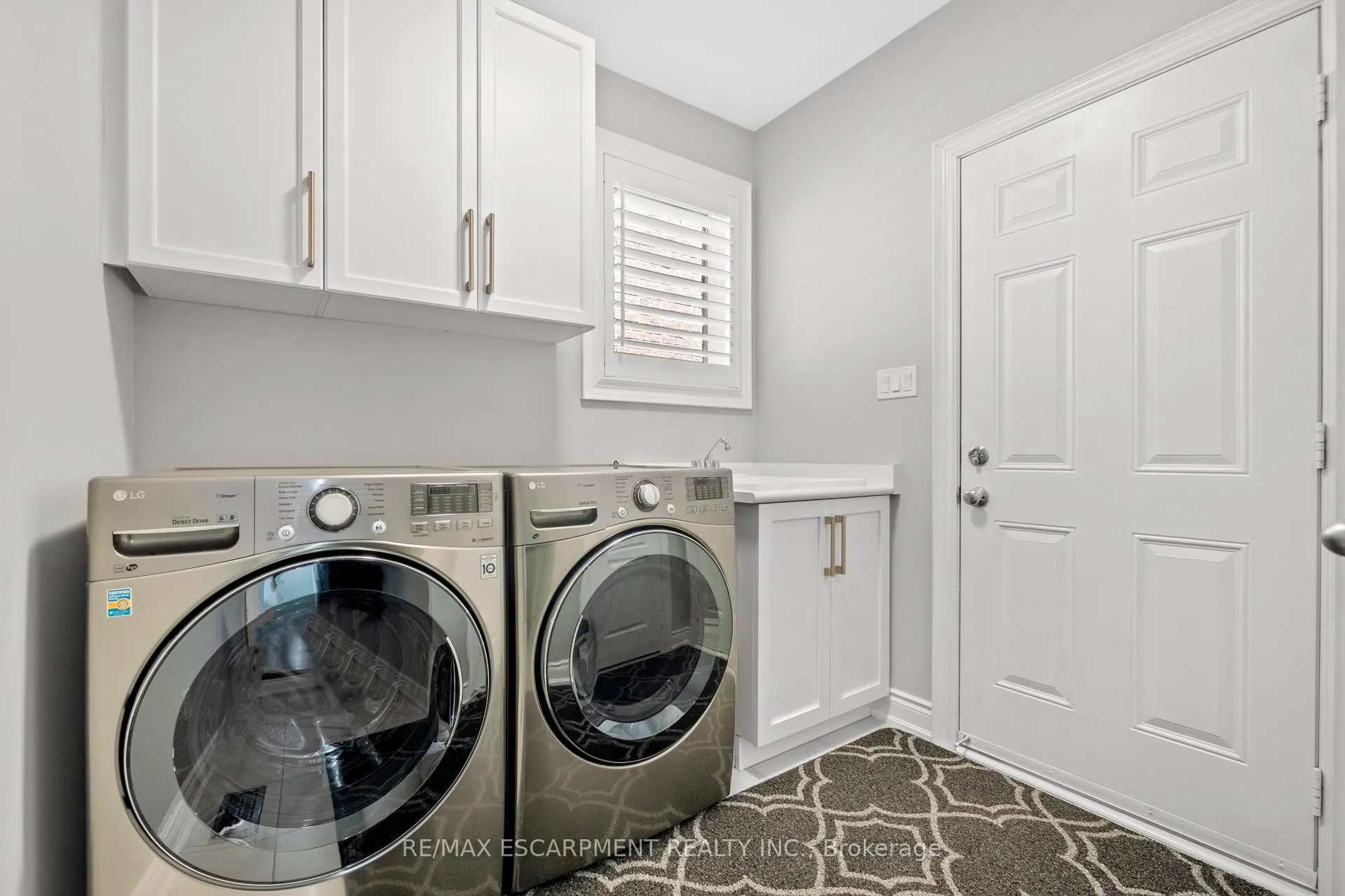Photo 23 of 107 Avanti Crescent, Hamilton, Waterdown — HOMEH