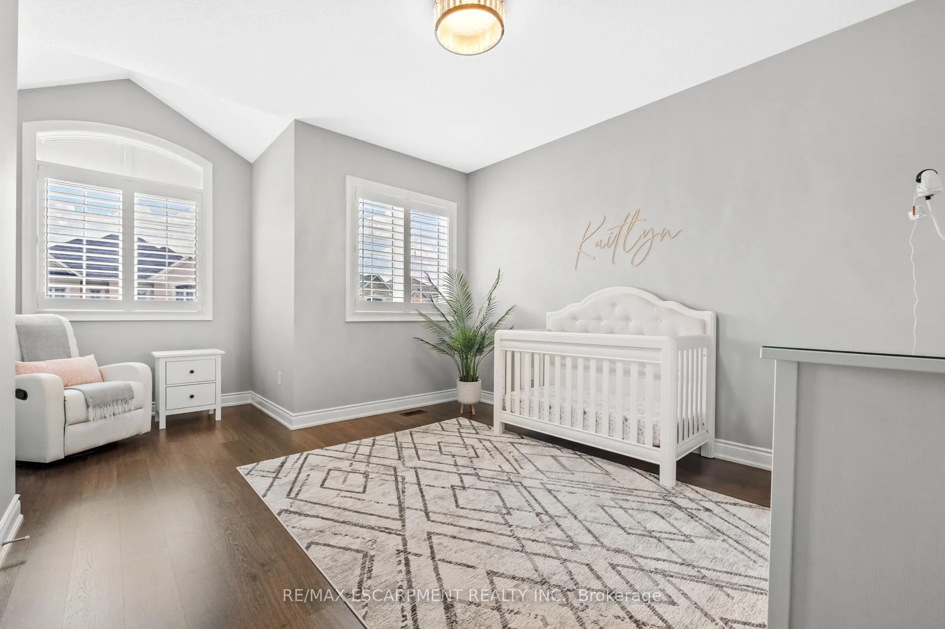 Photo 33 of 107 Avanti Crescent, Hamilton, Waterdown — HOMEH