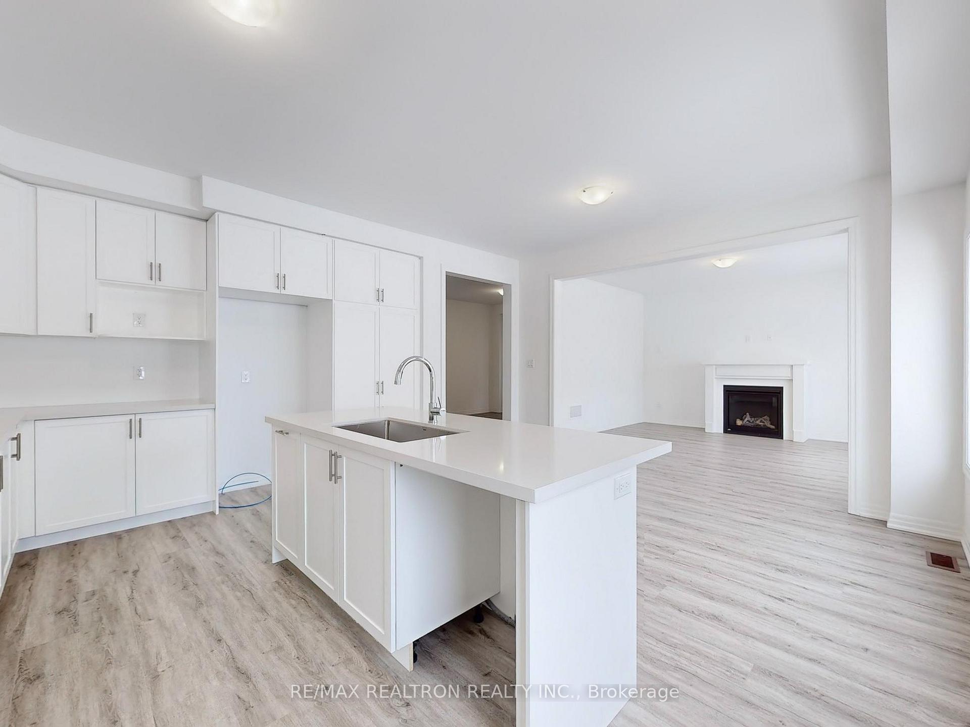 Photo 19 of 41 Donald Ingram Crescent, Georgina, Keswick North — HOMEH
