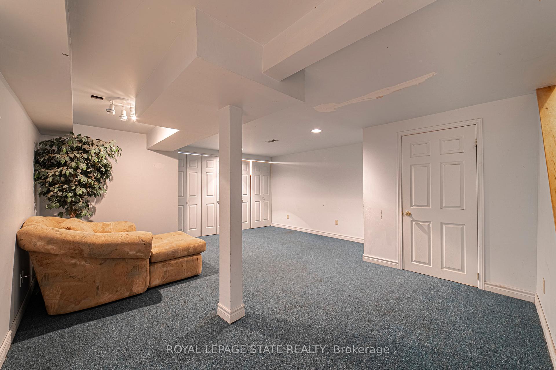 Photo 34 of 929 Daryl Drive, Burlington, Bayview — HOMEH