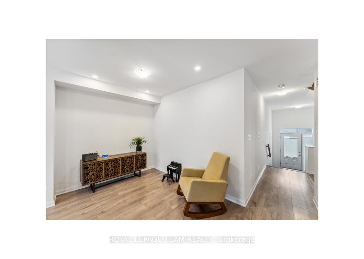 Photo 8 of 141 Maynooth Court, Ottawa, Barrhaven - Half Moon Bay — HOMEH