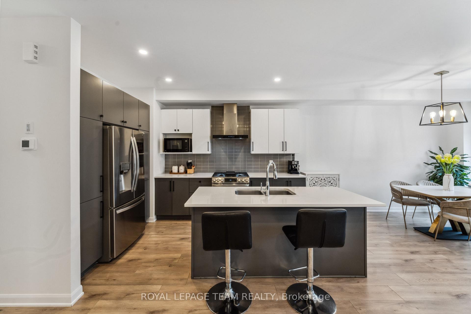 Photo 10 of 141 Maynooth Court, Ottawa, Barrhaven - Half Moon Bay — HOMEH