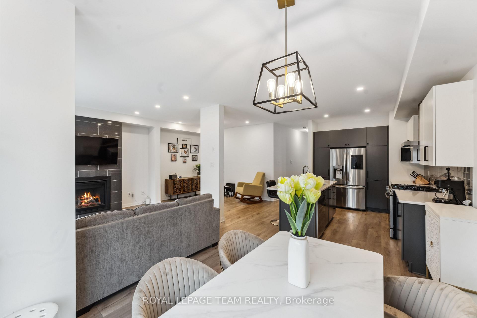 Photo 15 of 141 Maynooth Court, Ottawa, Barrhaven - Half Moon Bay — HOMEH