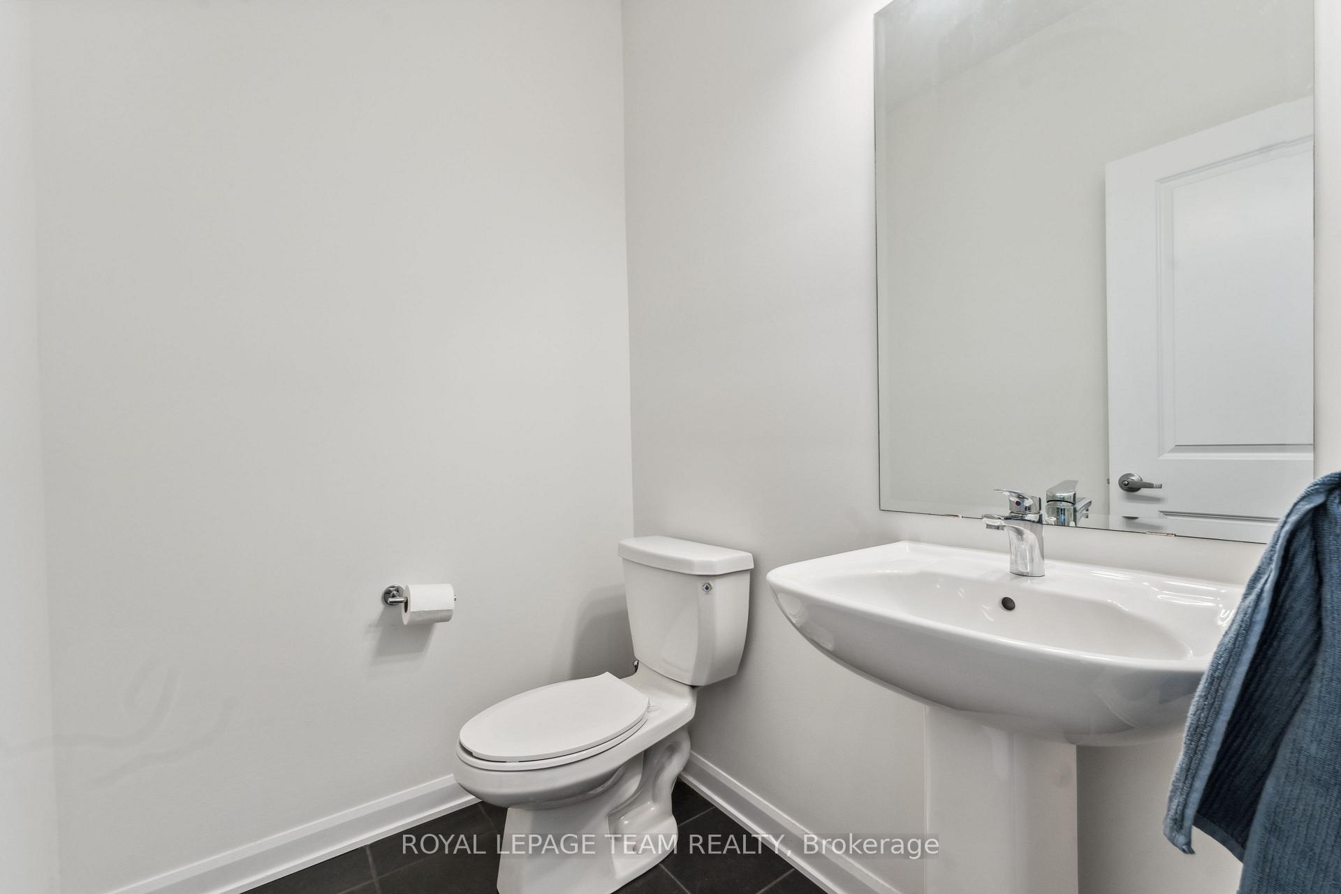 Photo 16 of 141 Maynooth Court, Ottawa, Barrhaven - Half Moon Bay — HOMEH