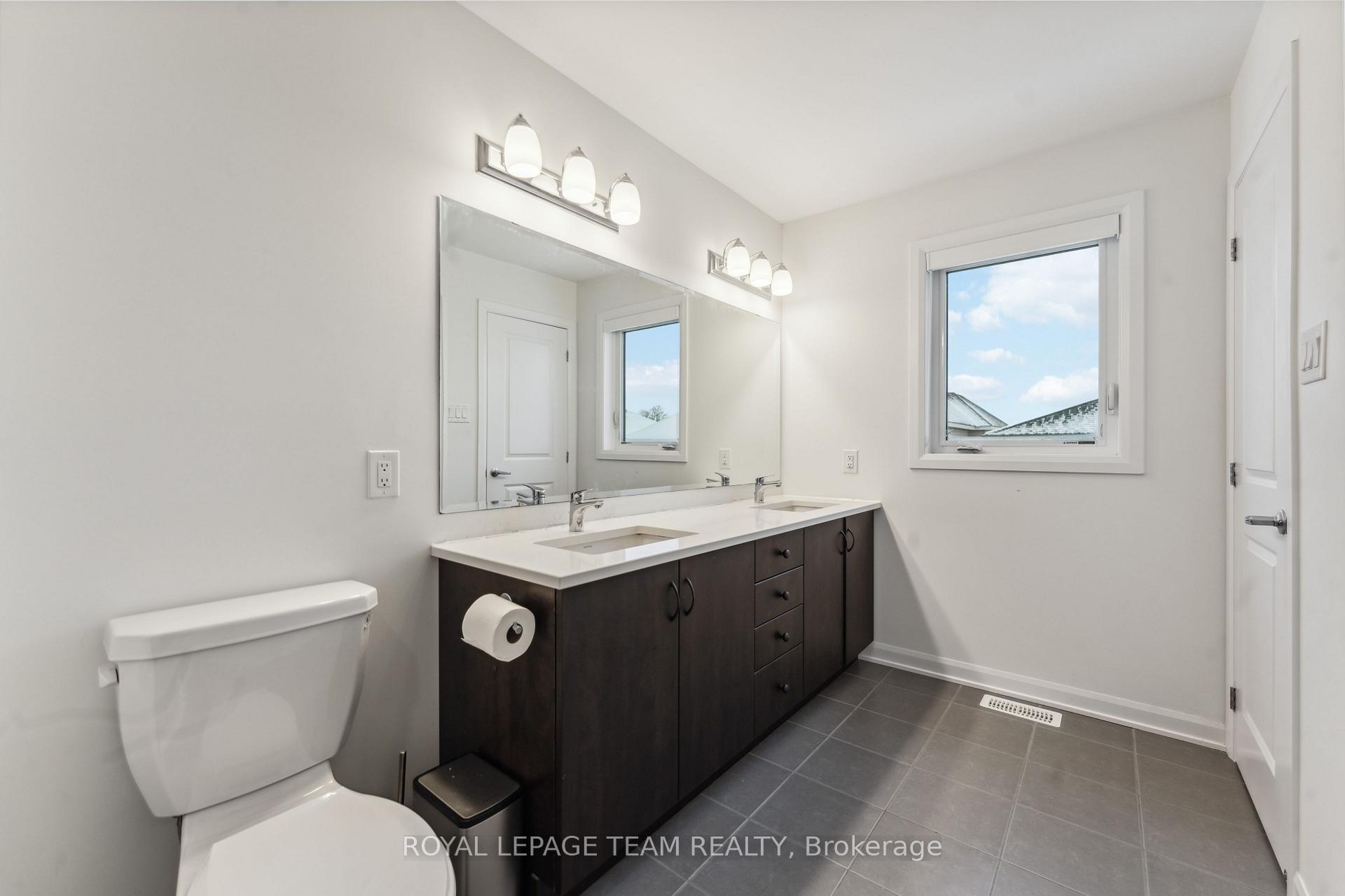 Photo 22 of 141 Maynooth Court, Ottawa, Barrhaven - Half Moon Bay — HOMEH