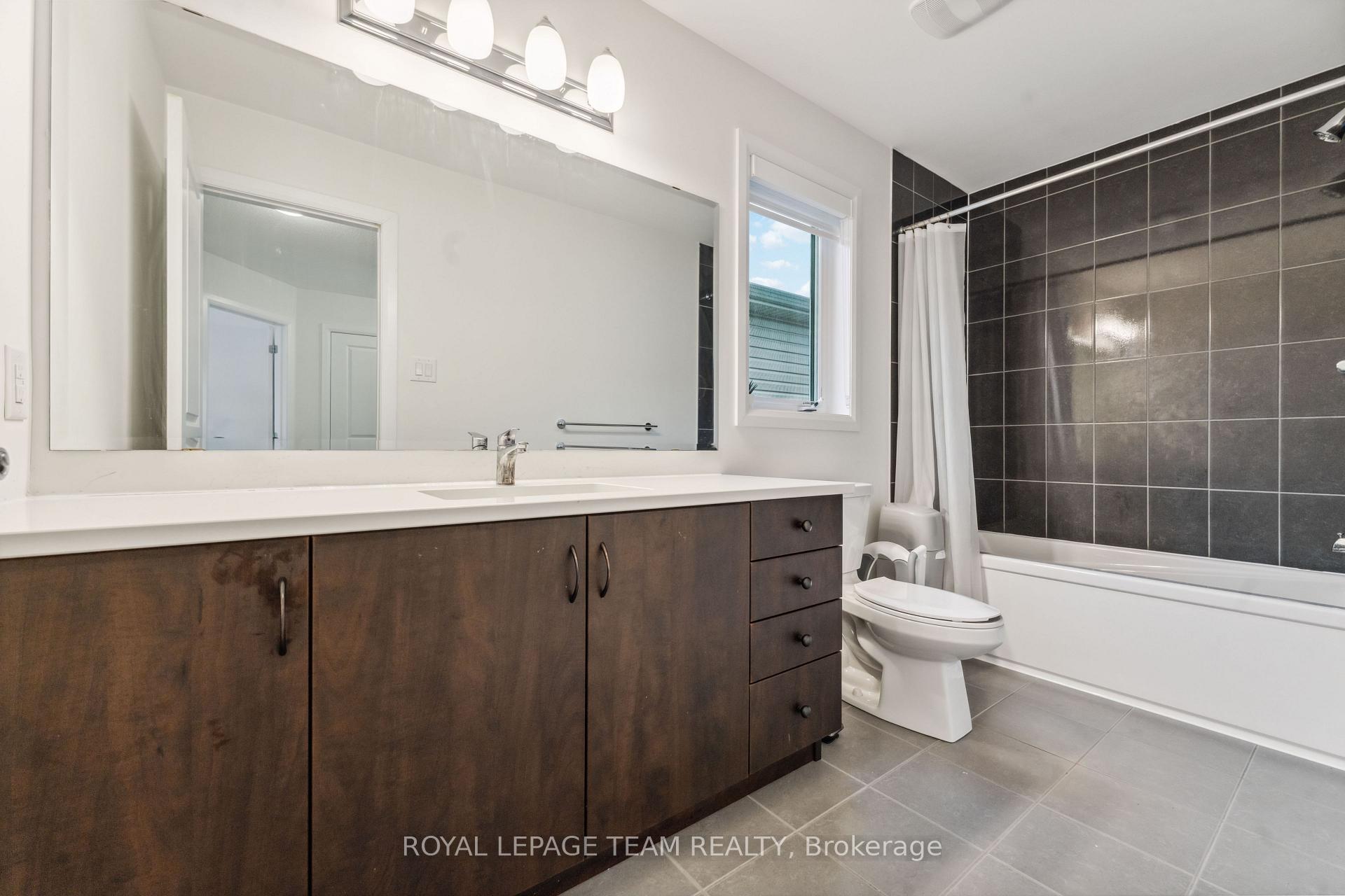 Photo 27 of 141 Maynooth Court, Ottawa, Barrhaven - Half Moon Bay — HOMEH