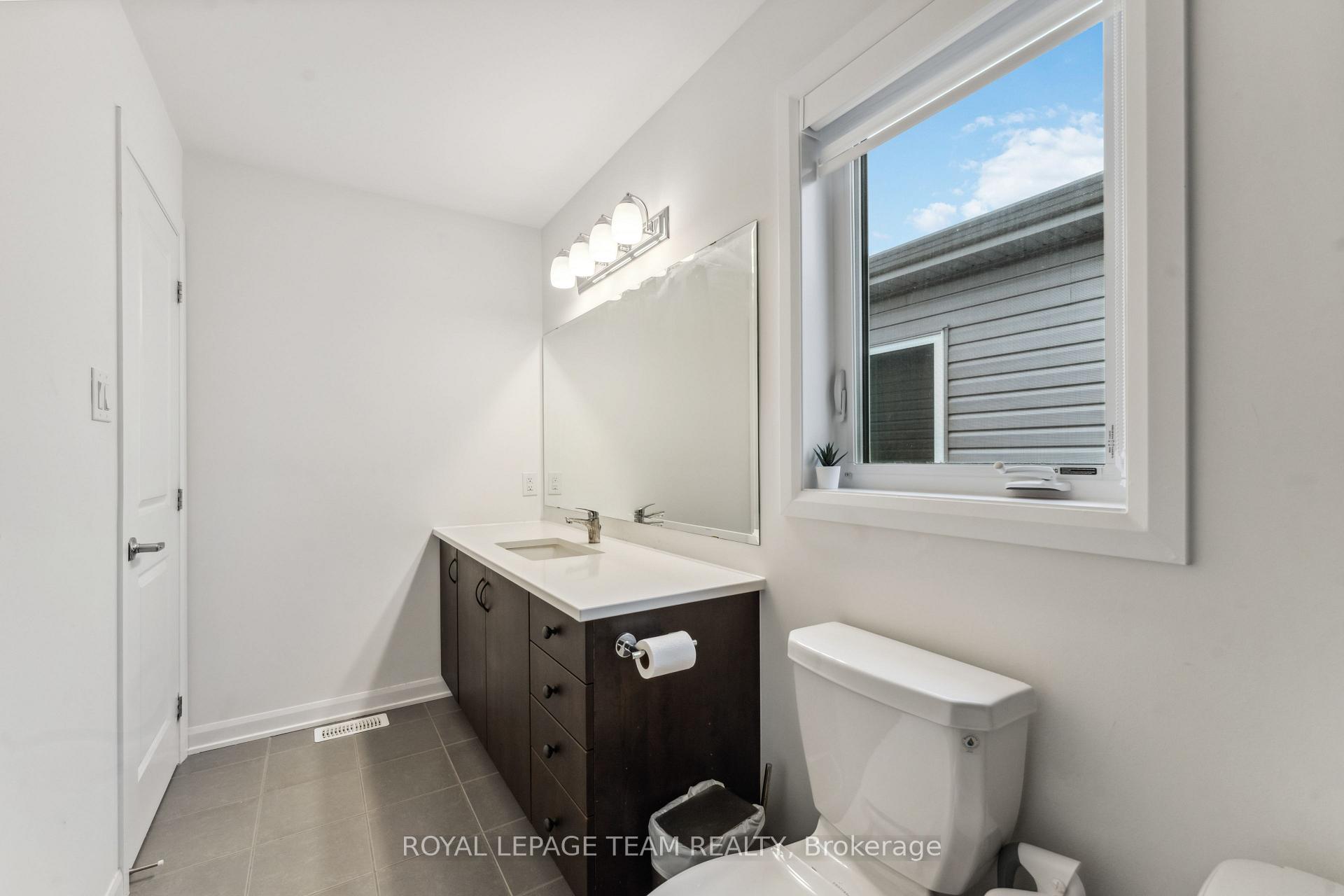 Photo 28 of 141 Maynooth Court, Ottawa, Barrhaven - Half Moon Bay — HOMEH