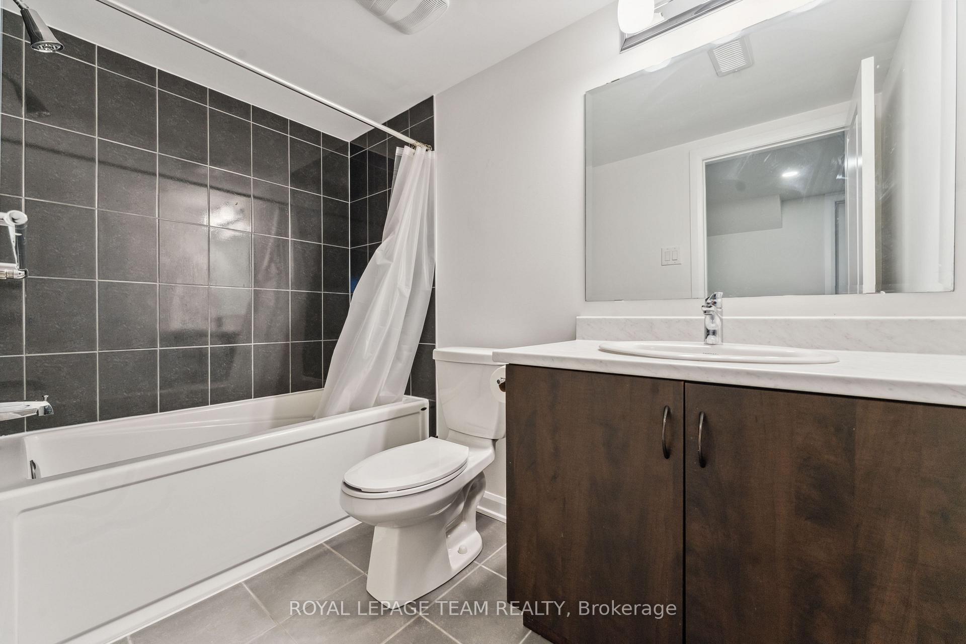 Photo 33 of 141 Maynooth Court, Ottawa, Barrhaven - Half Moon Bay — HOMEH
