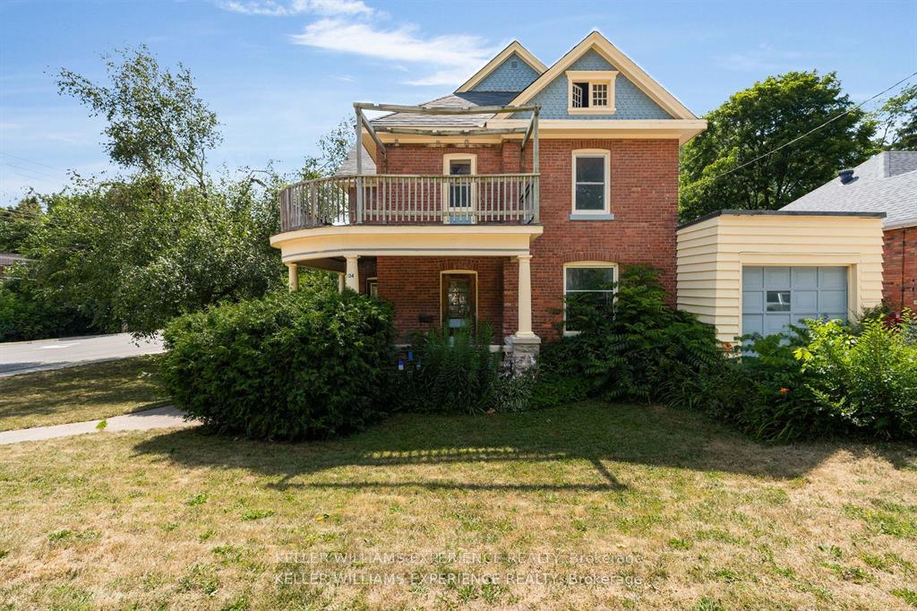 Photo 2 of 134 Owen Street, Barrie, Wellington — HOMEH