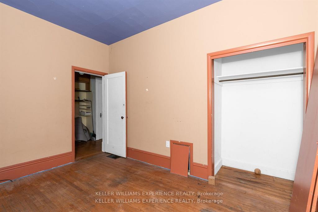Photo 12 of 134 Owen Street, Barrie, Wellington — HOMEH