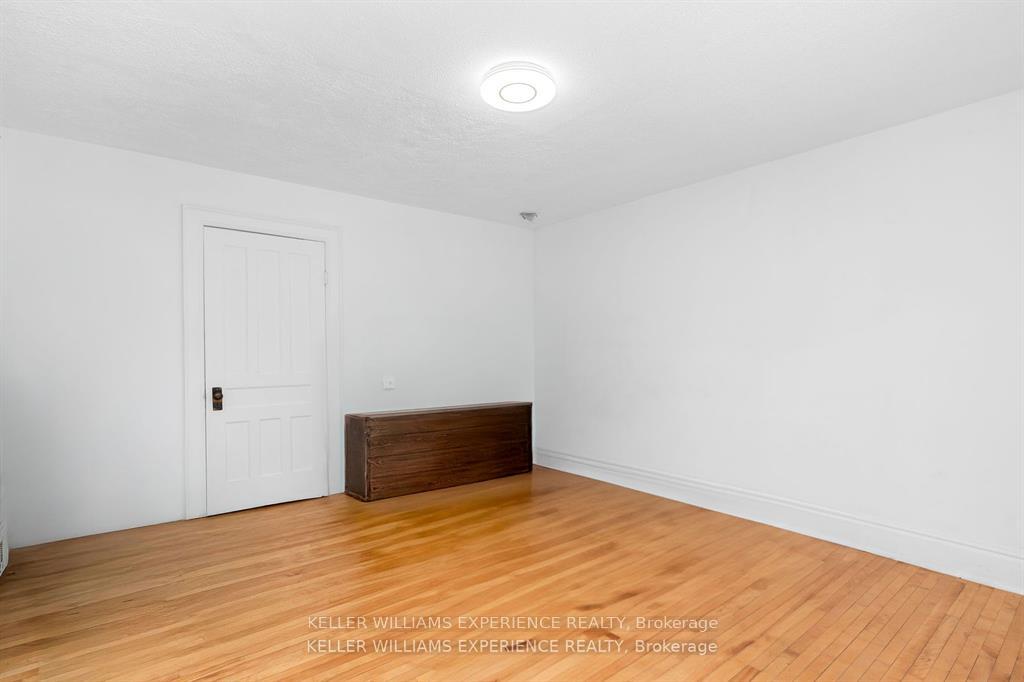 Photo 15 of 134 Owen Street, Barrie, Wellington — HOMEH