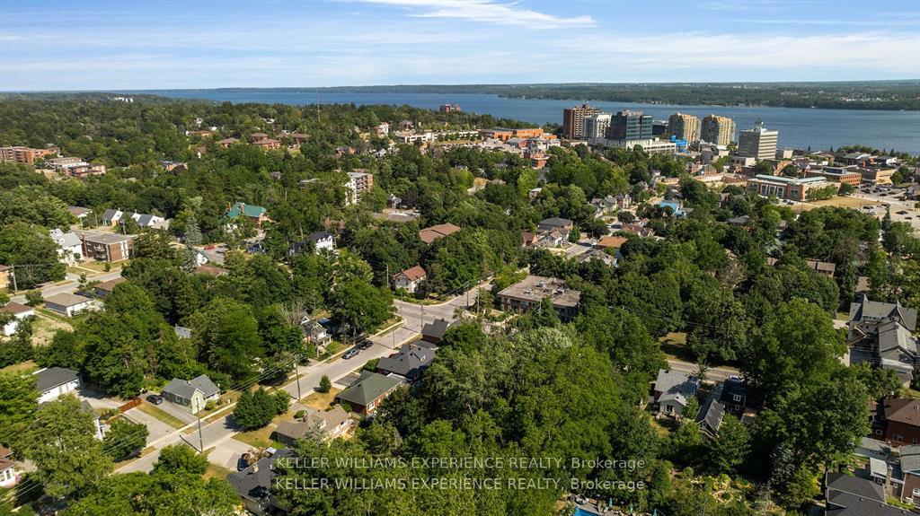 Photo 30 of 134 Owen Street, Barrie, Wellington — HOMEH