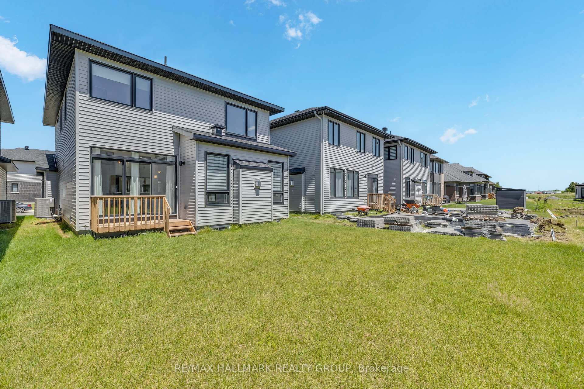 Photo 34 of 796 Chorus Drive, Ottawa, Riverside South/Gloucester Glen — HOMEH