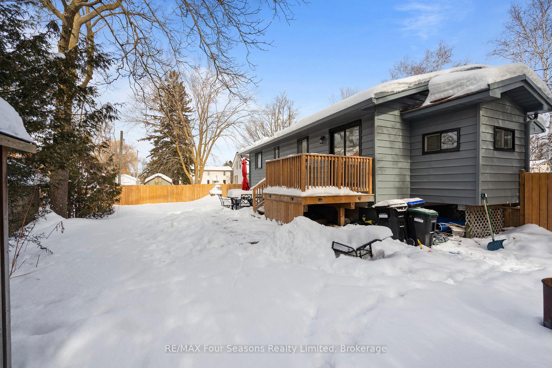 Photo 37 of 199 Sutherland Street S, Clearview, Stayner — HOMEH
