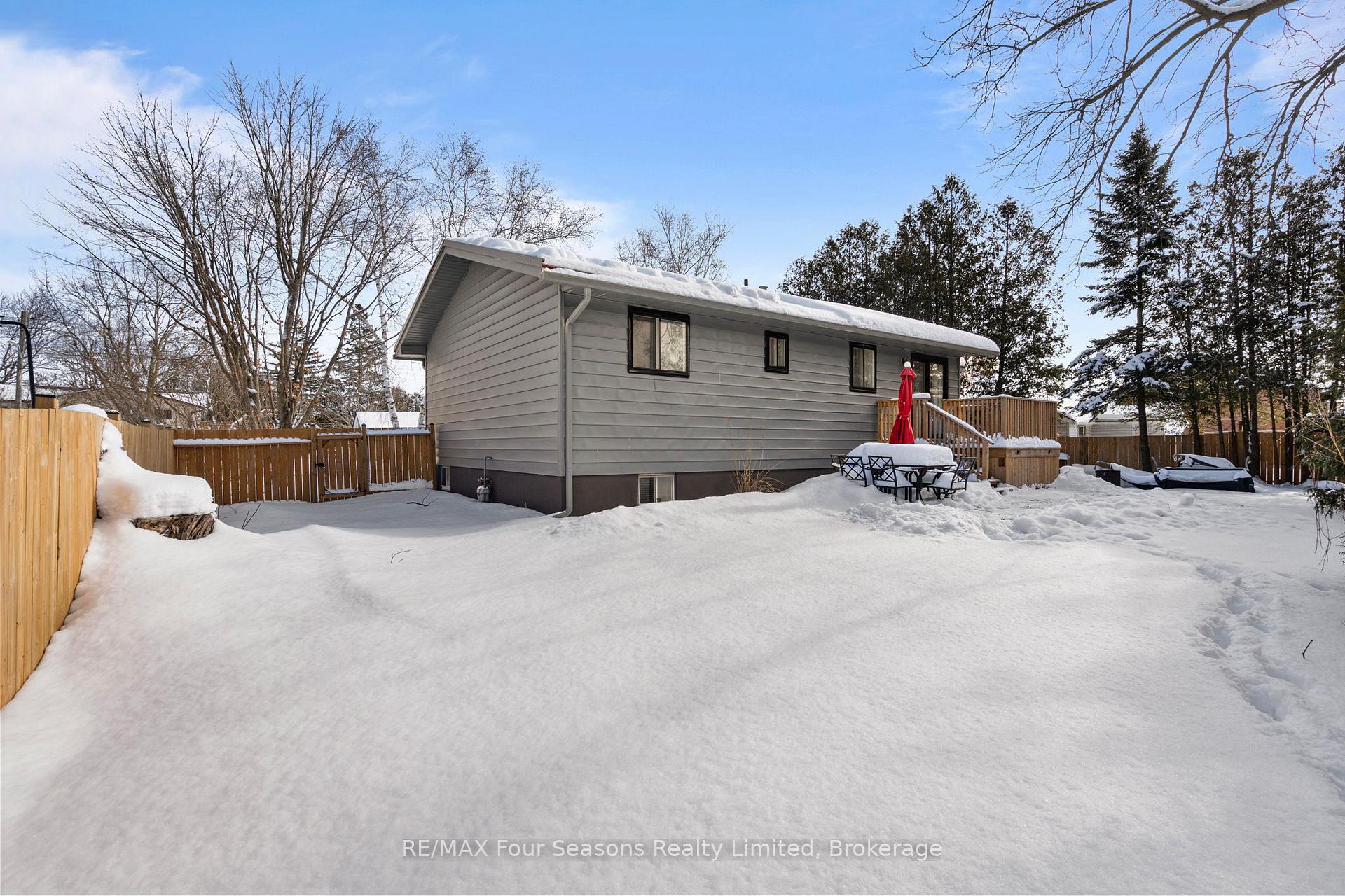 Photo 42 of 199 Sutherland Street S, Clearview, Stayner — HOMEH