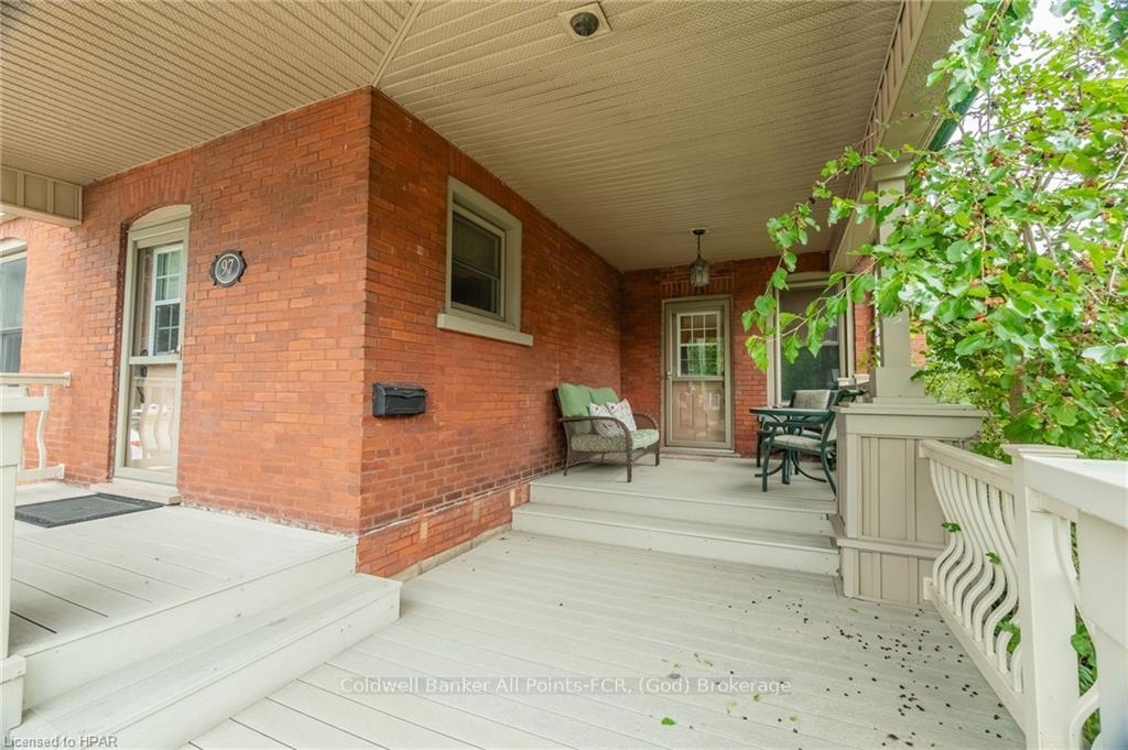 Photo 6 of 97 Elgin Avenue E, Goderich, Goderich (Town) — HOMEH