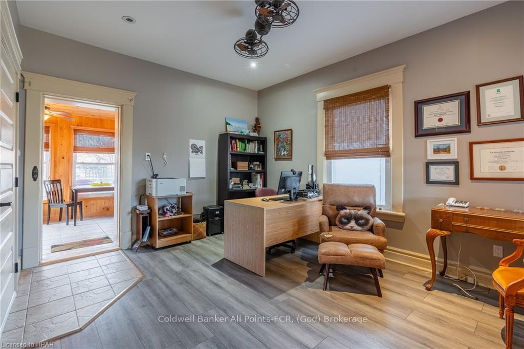 Photo 13 of 97 Elgin Avenue E, Goderich, Goderich (Town) — HOMEH