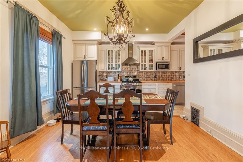 Photo 16 of 97 Elgin Avenue E, Goderich, Goderich (Town) — HOMEH