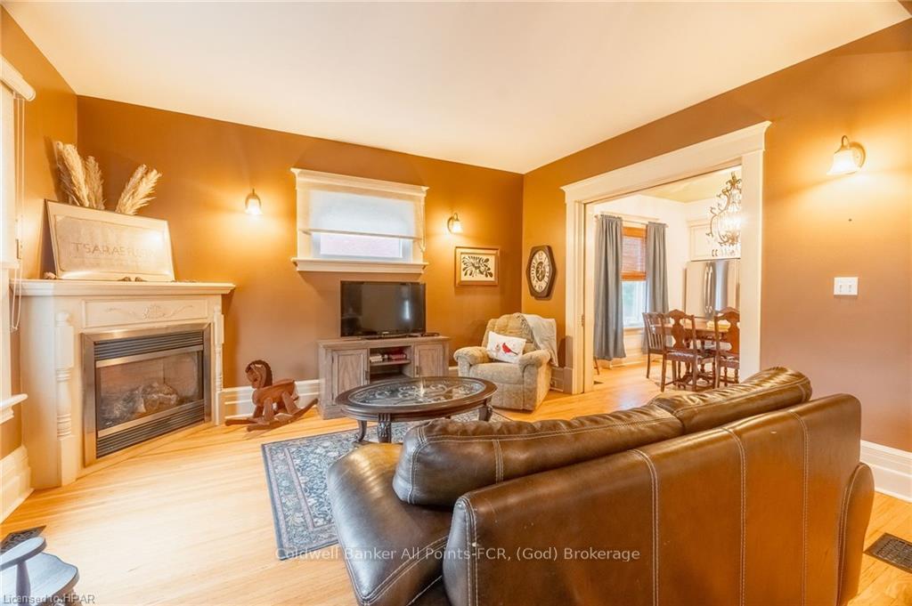 Photo 20 of 97 Elgin Avenue E, Goderich, Goderich (Town) — HOMEH