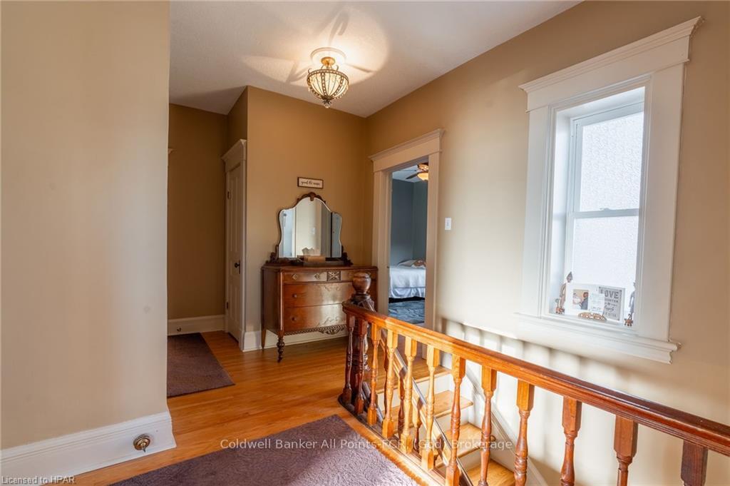 Photo 23 of 97 Elgin Avenue E, Goderich, Goderich (Town) — HOMEH