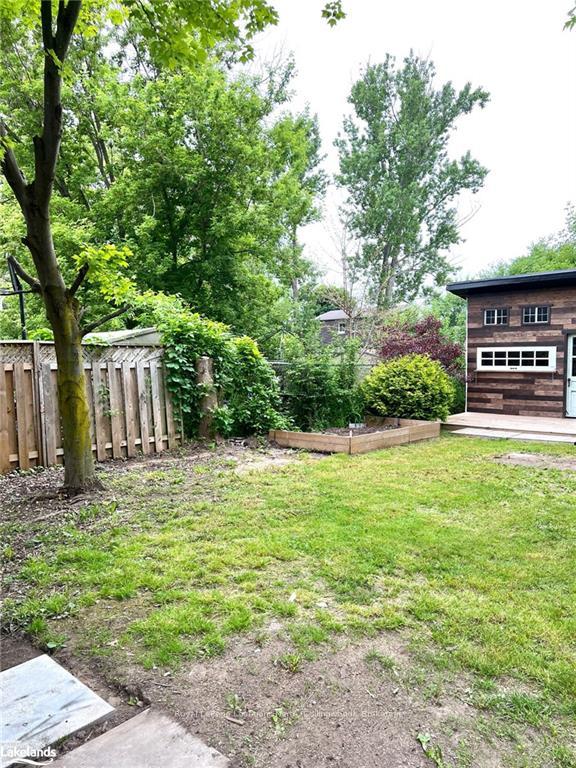 Photo 5 of 42 Courtice Crescent, Collingwood — HOMEH