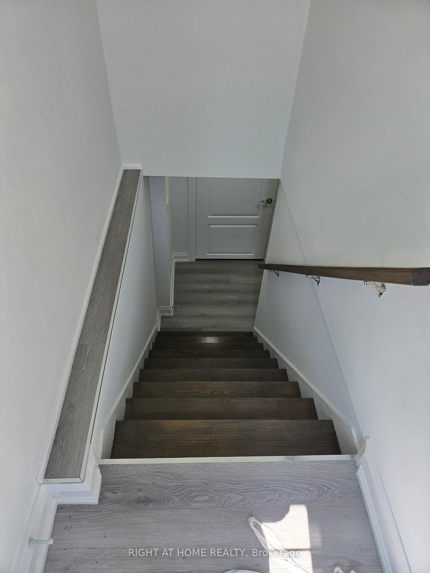 Photo 5 of 26 Olive Street, Grimsby, Grimsby Beach — HOMEH