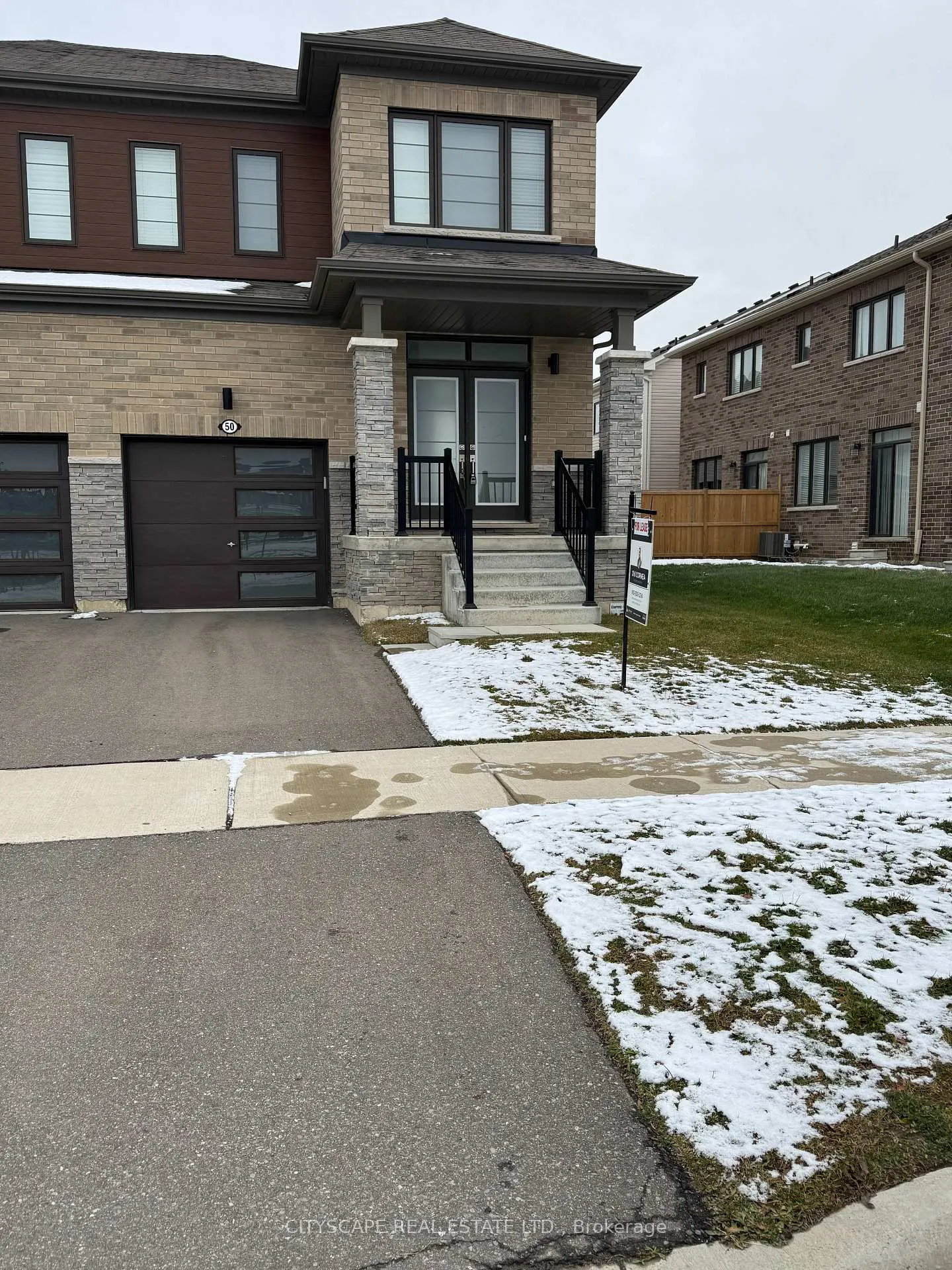 Photo 14 of 50 Whithorn Crescent, Haldimand — HOMEH