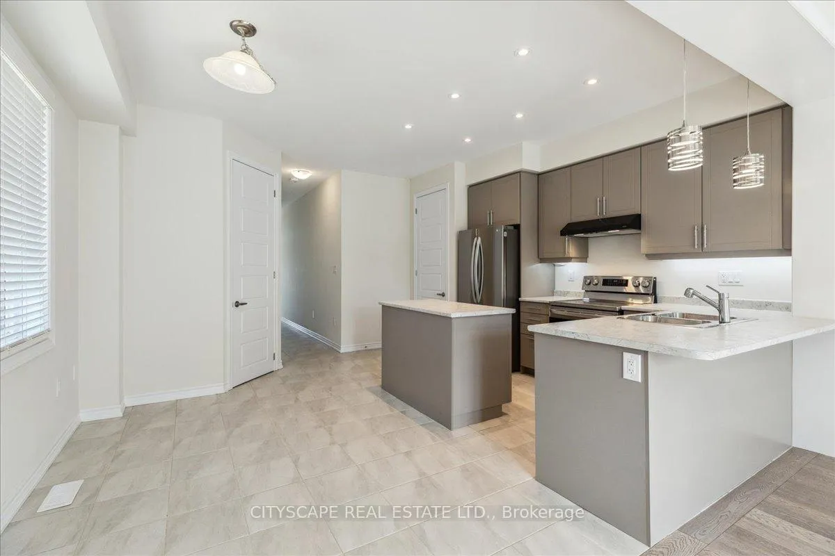 Photo 79 of 50 Whithorn Crescent, Haldimand — HOMEH