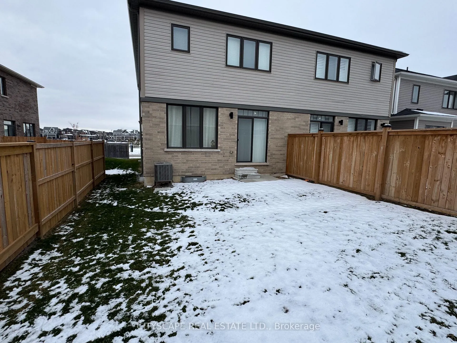 Photo 294 of 50 Whithorn Crescent, Haldimand — HOMEH