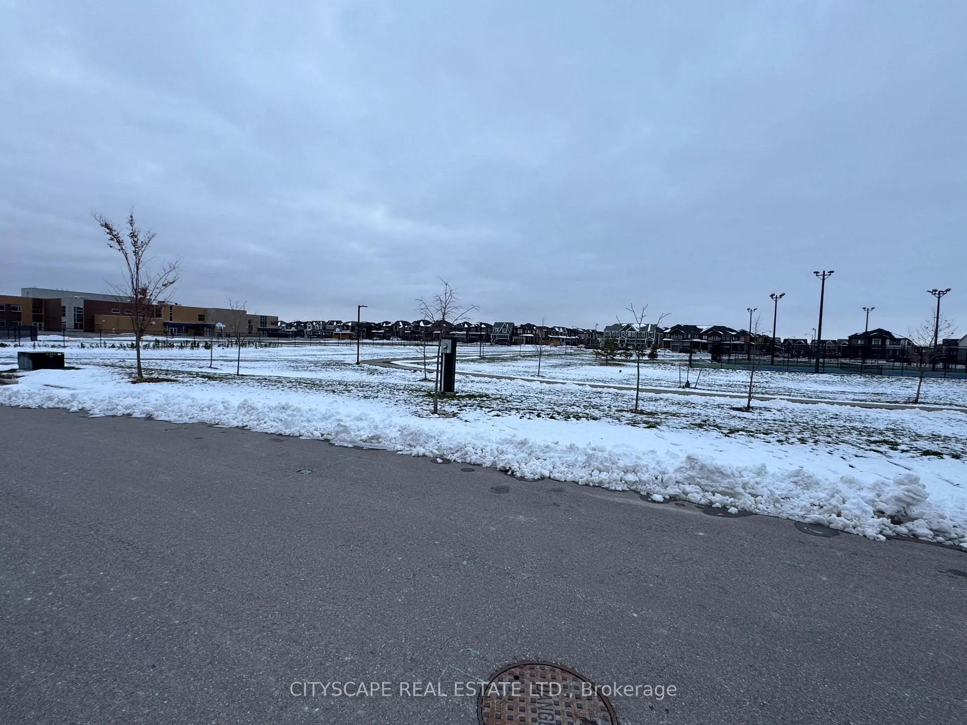 Photo 333 of 50 Whithorn Crescent, Haldimand — HOMEH