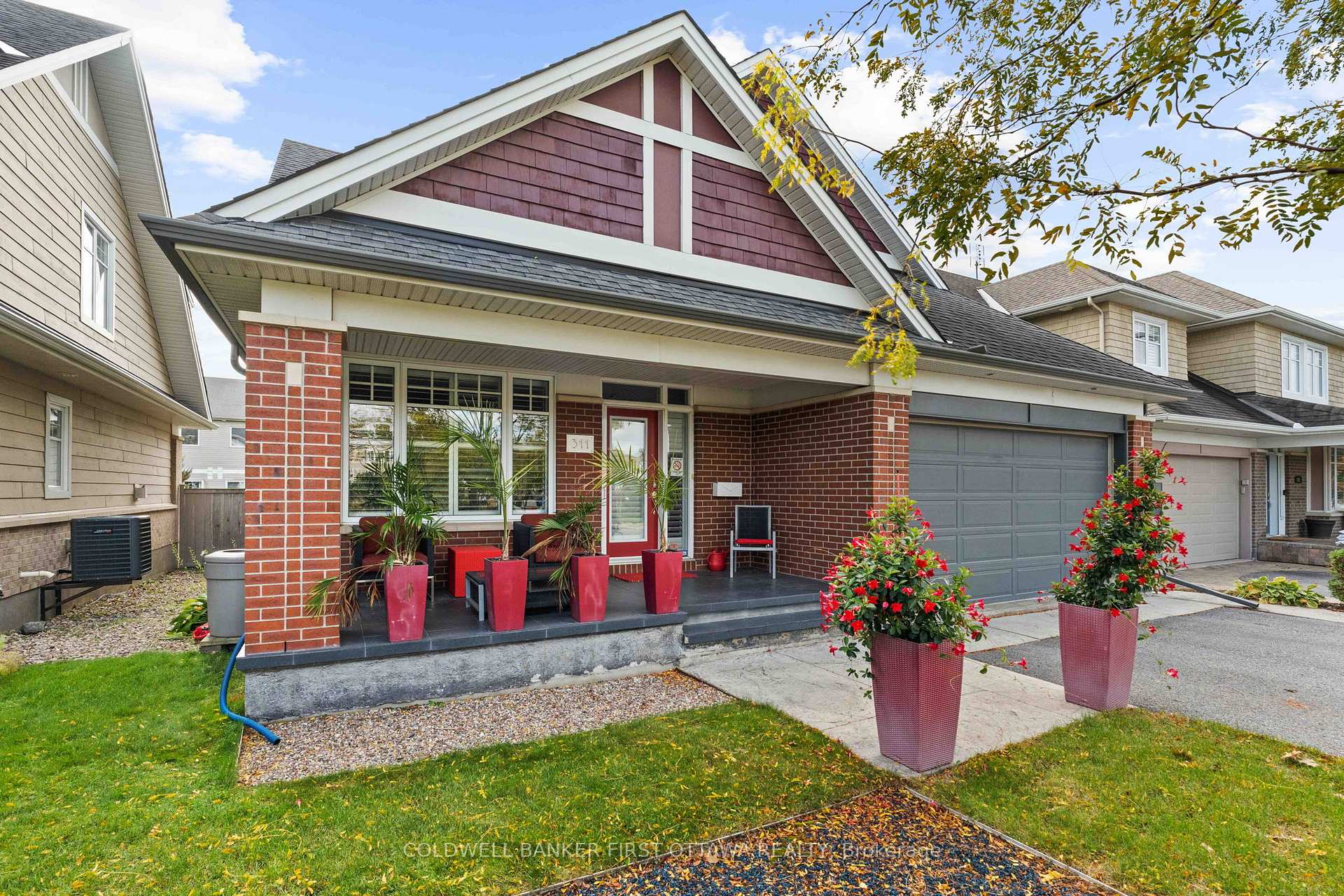 Photo 2 of 311 Blackleaf Drive, Ottawa, Barrhaven - Stonebridge — HOMEH