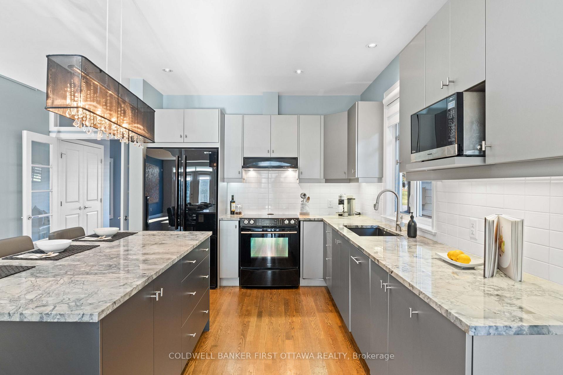 Photo 6 of 311 Blackleaf Drive, Ottawa, Barrhaven - Stonebridge — HOMEH