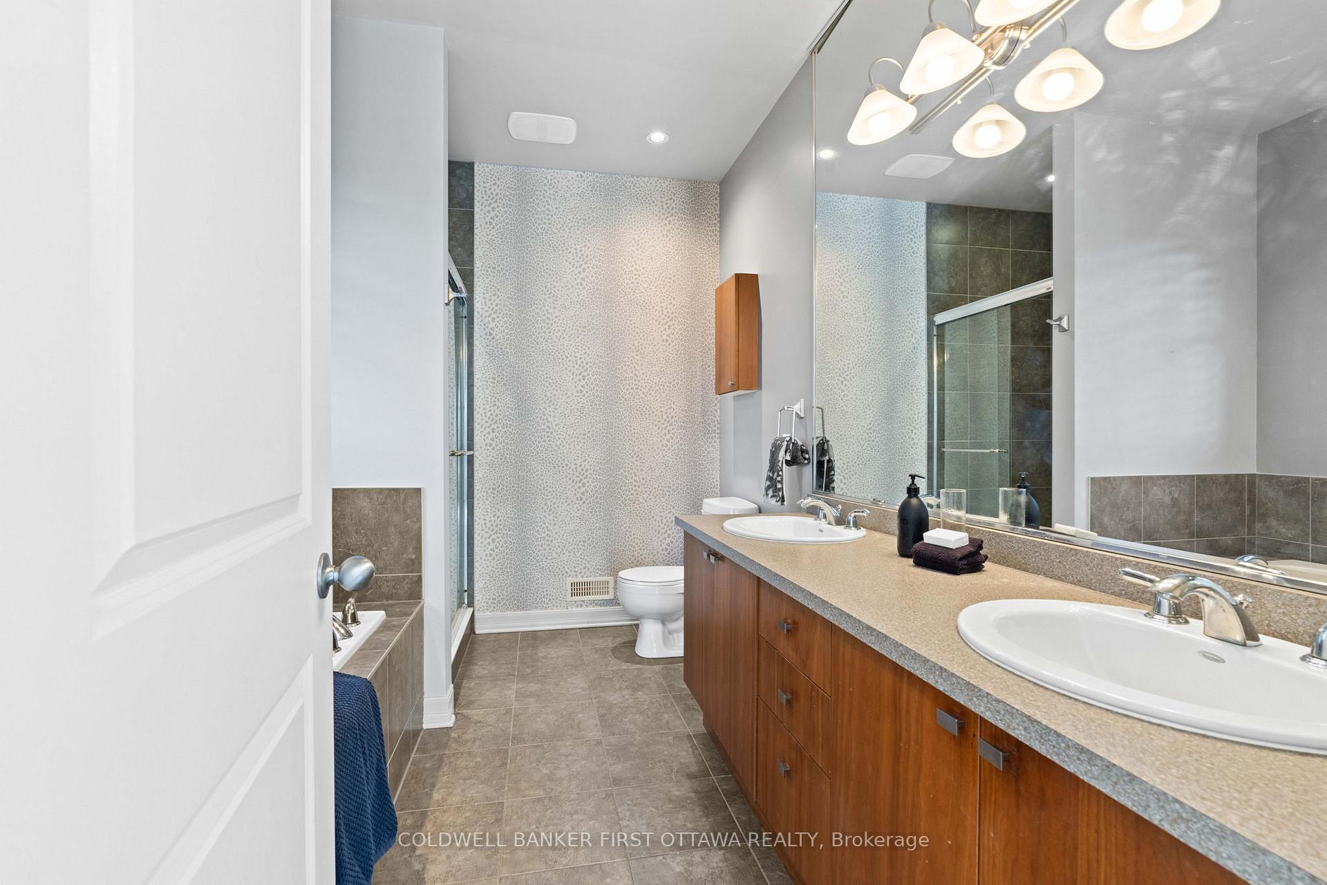 Photo 13 of 311 Blackleaf Drive, Ottawa, Barrhaven - Stonebridge — HOMEH