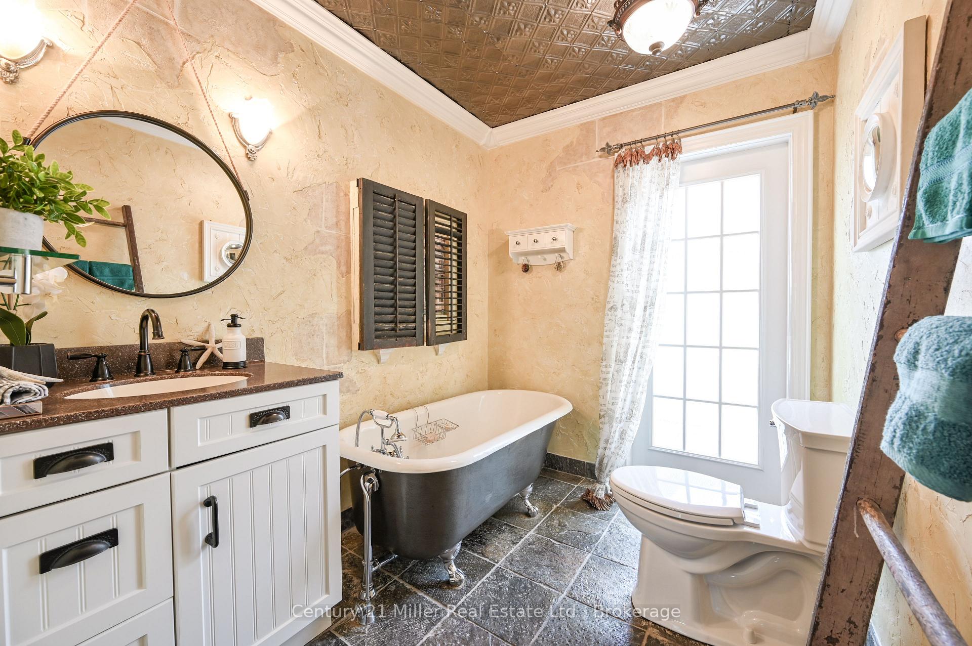 Photo 9 of 179 Townsend Avenue, Burlington, LaSalle — HOMEH