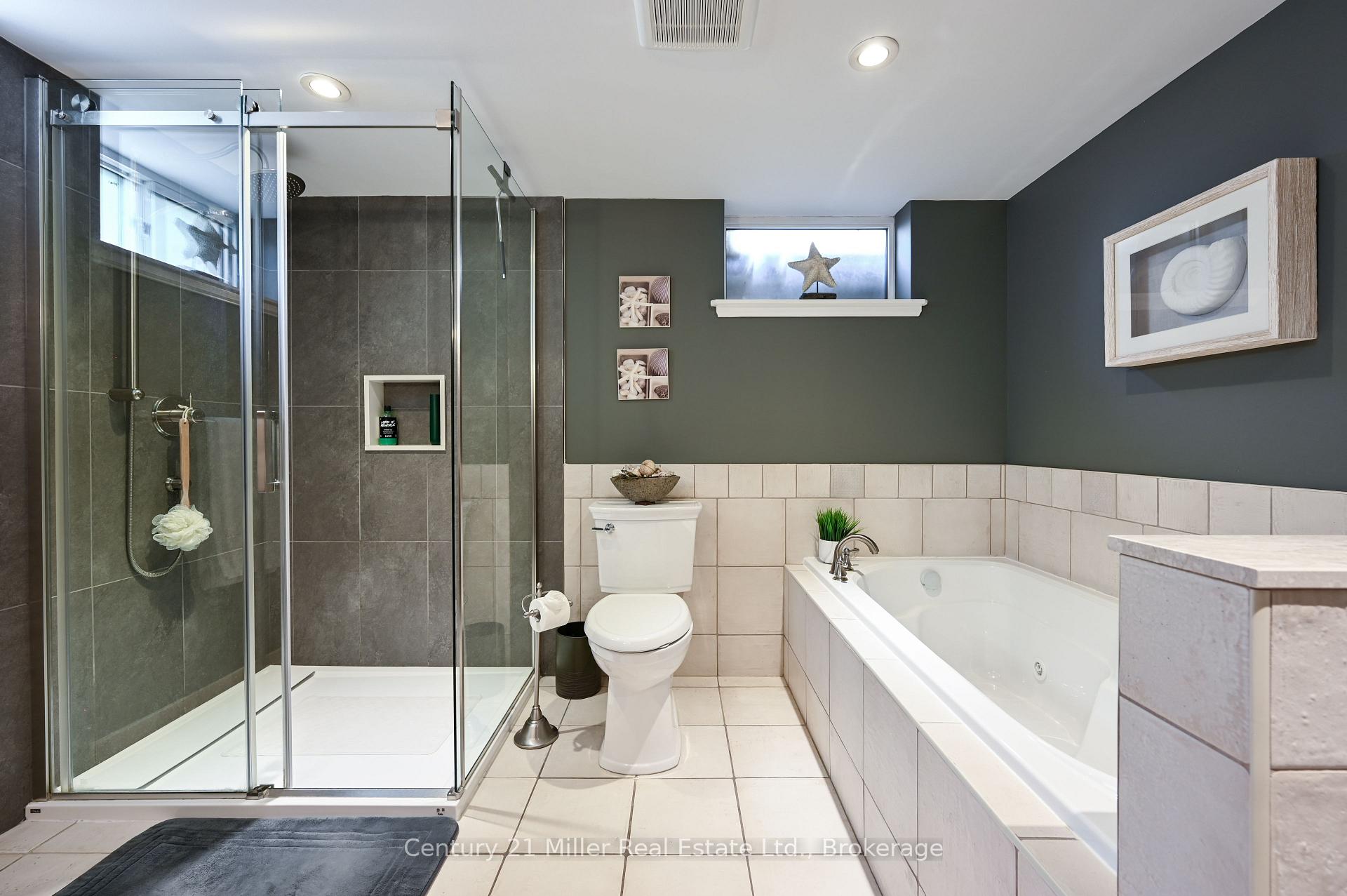 Photo 19 of 179 Townsend Avenue, Burlington, LaSalle — HOMEH