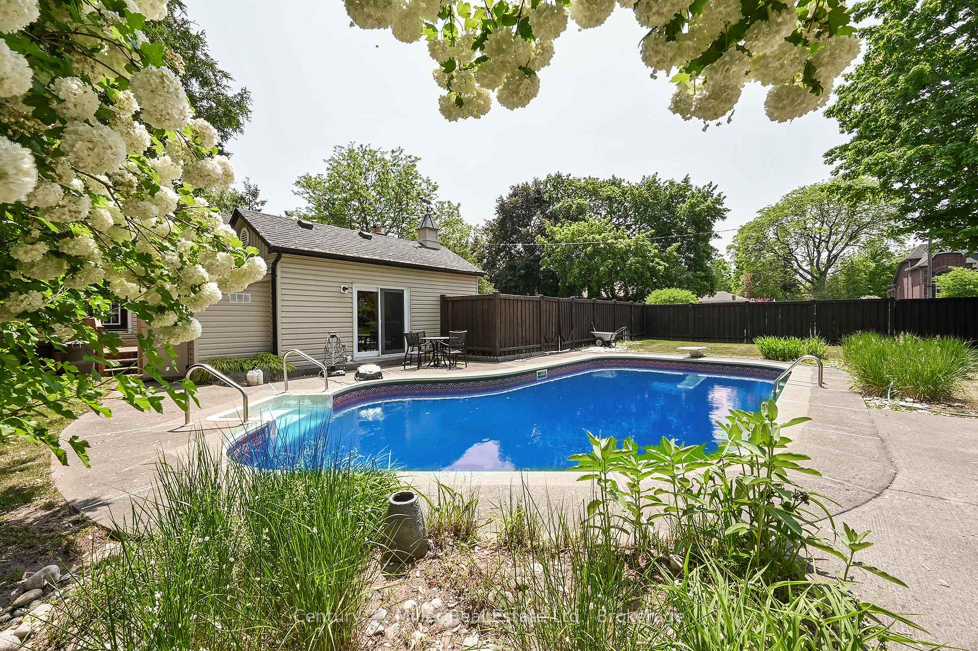 Photo 21 of 179 Townsend Avenue, Burlington, LaSalle — HOMEH