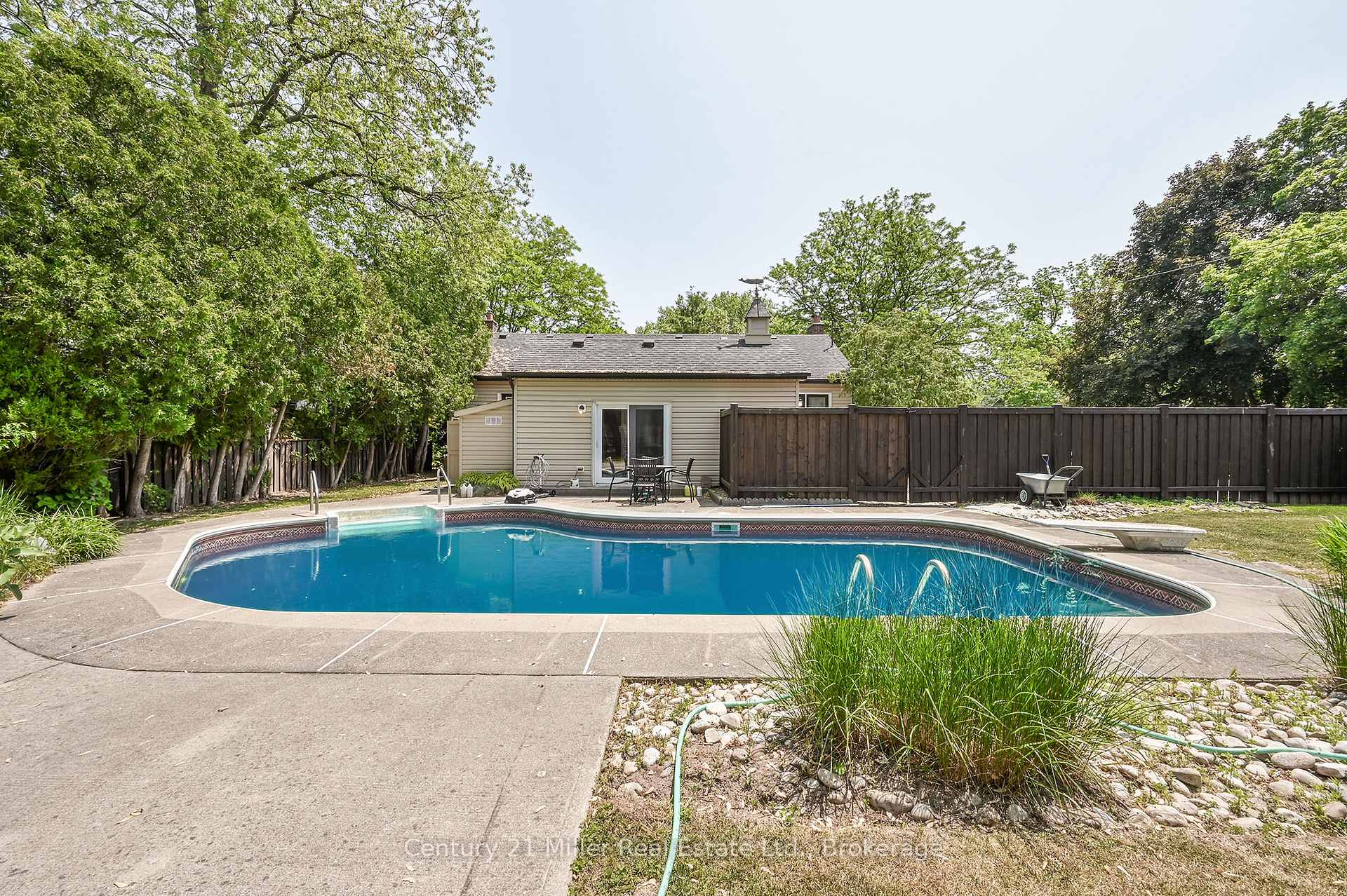 Photo 22 of 179 Townsend Avenue, Burlington, LaSalle — HOMEH